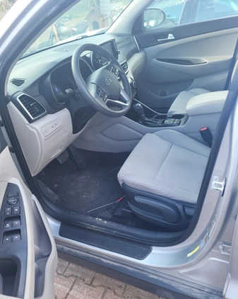 Hyundai Tucson cena 51500 przebieg: 164000, rok produkcji 2019 z Węgorzewo małe 137